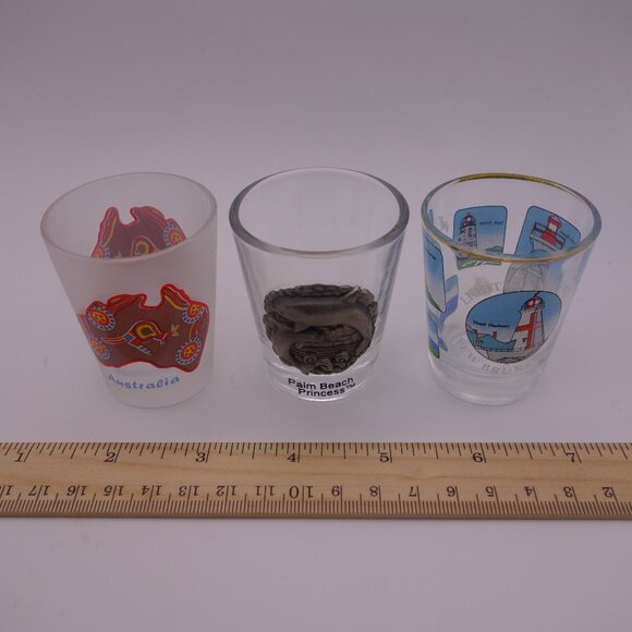 Set of 3 Shot Glasses-Australia-Palm Beach Princess-Lighthouses of New Brunswick - Picture 3 of 16